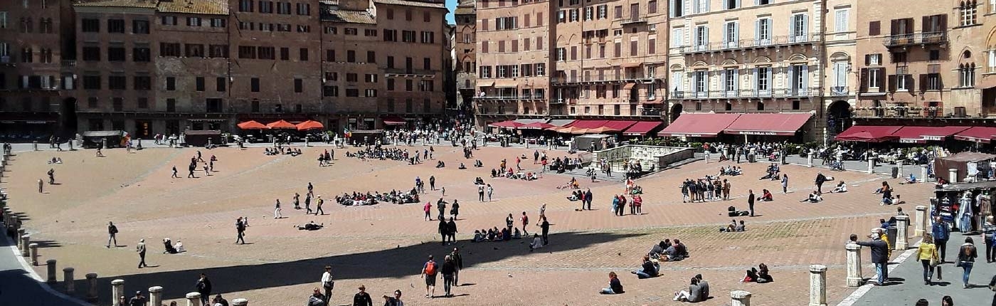 Siena Piazza del Campo Fonte Gaia Shadow Torre del Mangia